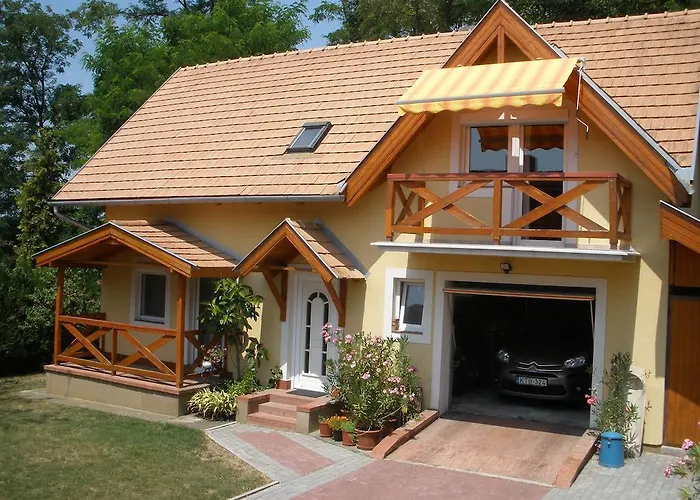 Διαμέρισμα Emilia Apartmanhaz *